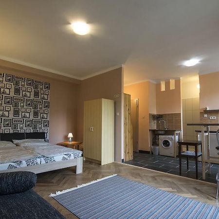 Dolce Rita Apartman Apartment บูดาเปสต์ ภายนอก รูปภาพ