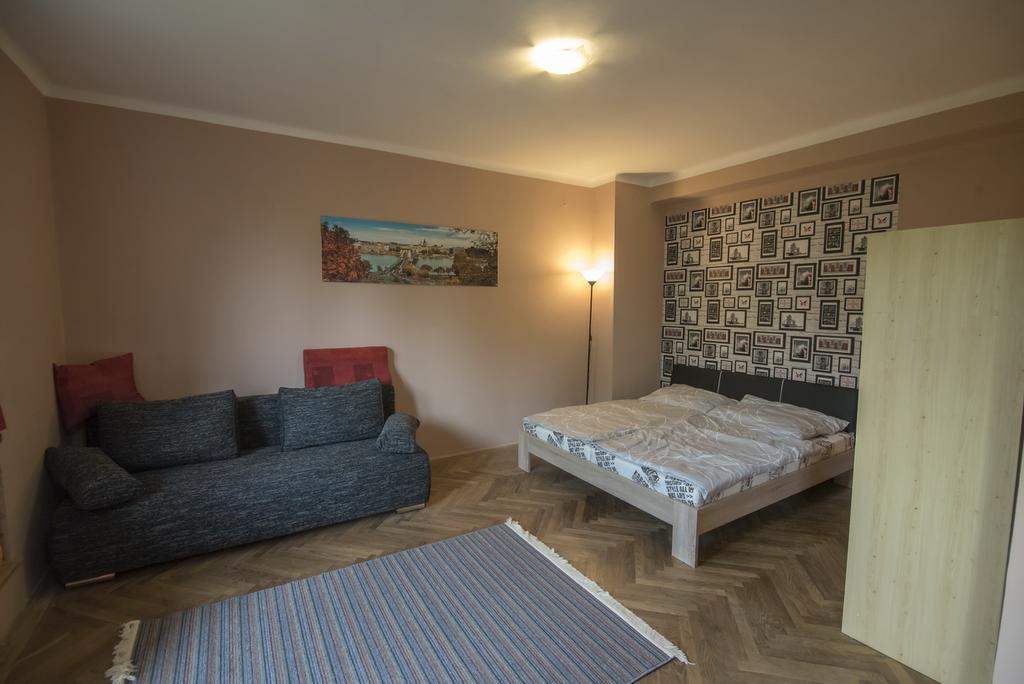 Dolce Rita Apartman Apartment บูดาเปสต์ ภายนอก รูปภาพ